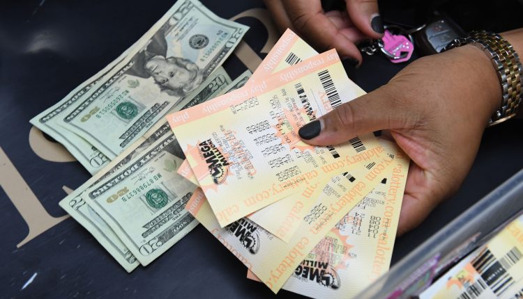 How to protect your privacy if you win Mega Millions or Powerball