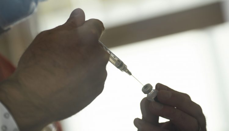 Covid vaccinations ‘won’t be chaos,’ assures Walgreens executive