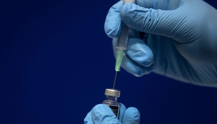 UK hospitals use blockchain to track coronavirus vaccine temperature