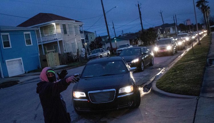 How Texas' tough winter exposed U.S. power grid problems