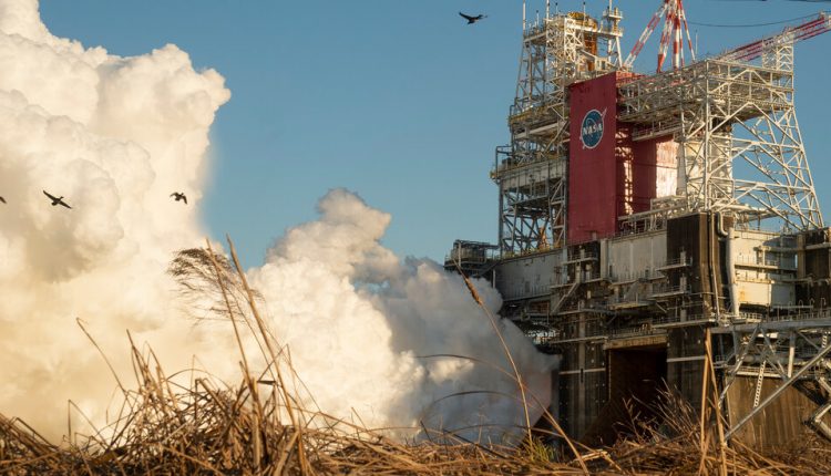 Watch NASA Test Its Giant New S.L.S. Moon Rocket