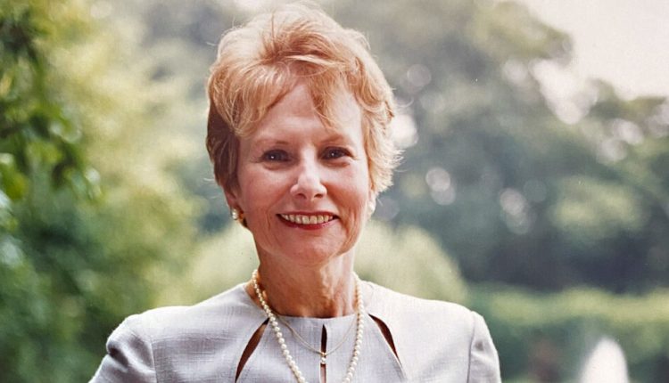 Bernadette Bartels Murphy, Pioneering Wall Street Trader, Dies at 86