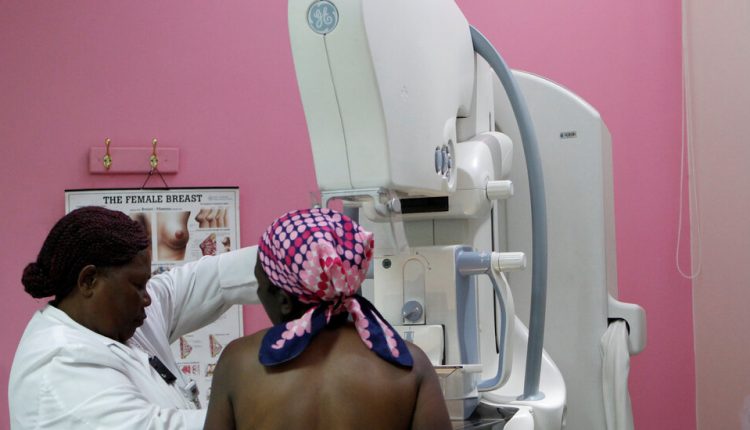 Breast Cancer Centers Urge Annual Scans, Counter to U.S. Guidelines