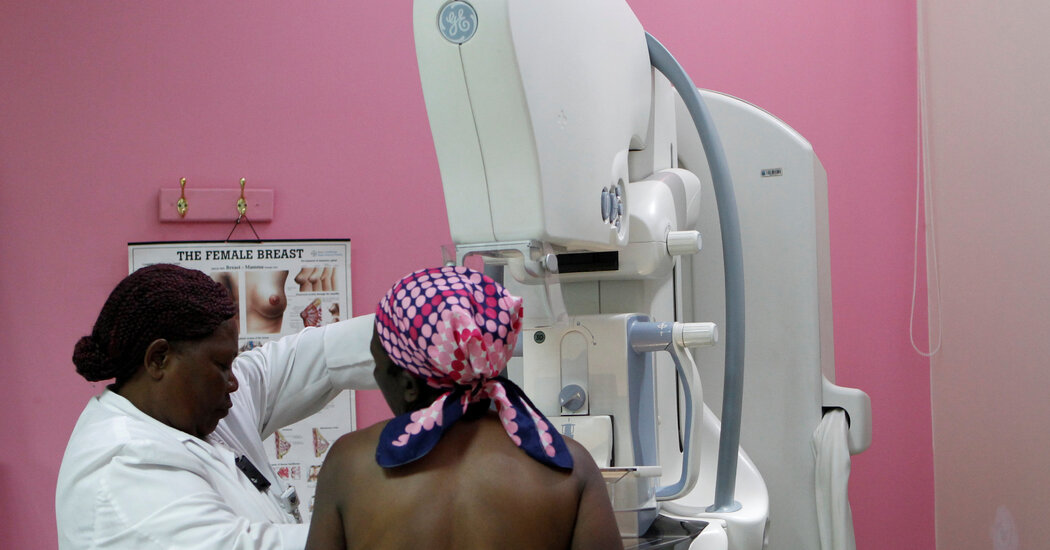 Breast Cancer Centers Urge Annual Scans, Counter to U.S. Guidelines