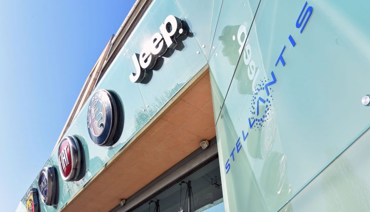 Automaker Stellantis plans for employees to work remotely most of the time