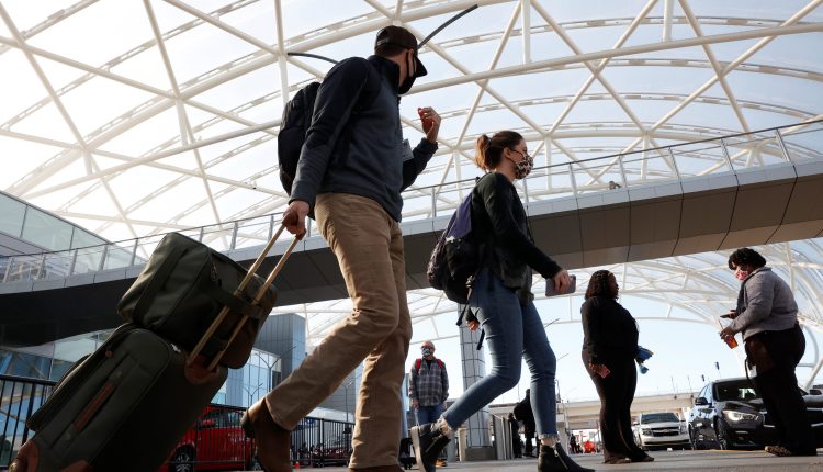 U.S. hasn't seen full Covid brunt from Thanksgiving, Fauci warns