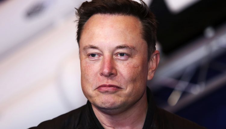 Elon Musk should apologize for mocking gender pronouns, says HRC