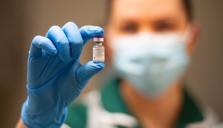 FDA panel recommends approval for emergency use