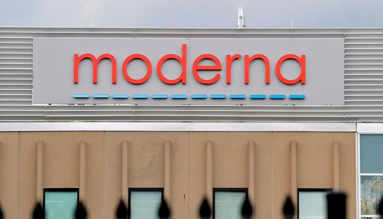C.D.C. Panel Endorses Moderna Vaccine for Americans
