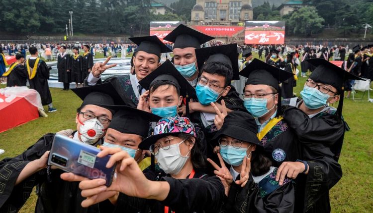 China Expands Grad Schools as the Young Seek Jobs