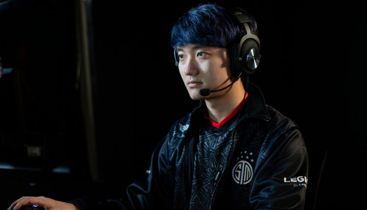 They’re Flocking to America to Make a Fortune Playing Video Games