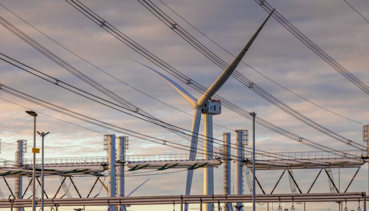 A Monster Wind Turbine Is Upending an Industry