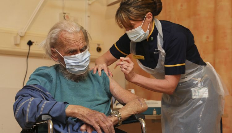 Delaying second AstraZeneca vaccine dose does work, study shows