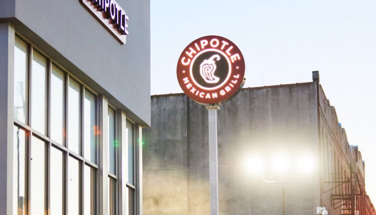 Drive-Throughs That Predict Your Order? Restaurants Are Thinking Fast