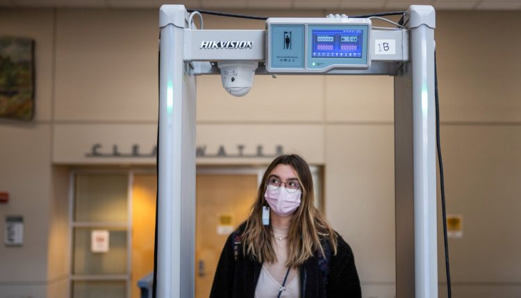 Colleges That Require Virus-Screening Tech Struggle to Say Whether It Works
