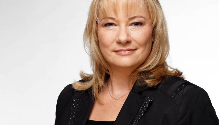 She Got So Hooked on Watches That She Started a Website