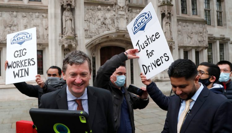 In First, Uber Agrees to Classify British Drivers as ‘Workers’
