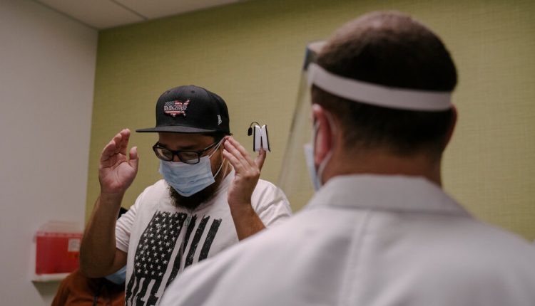 ‘It Takes Time’: I.C.U. Workers Help Their Former Covid Patients Mend