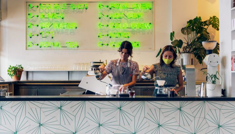 As Diners Return, Restaurants Face a New Hurdle: Finding Workers