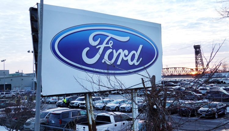 Jim Cramer backs Ford to outperform recovery favorites