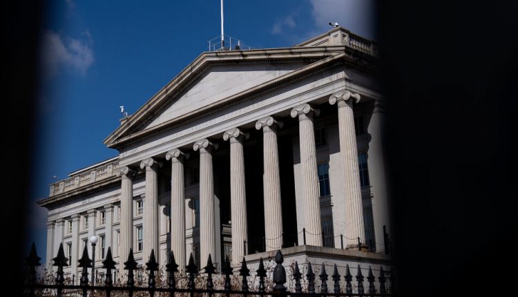 Sanctions on Russian Debt Are Called a ‘First Salvo’ That Sends a Message
