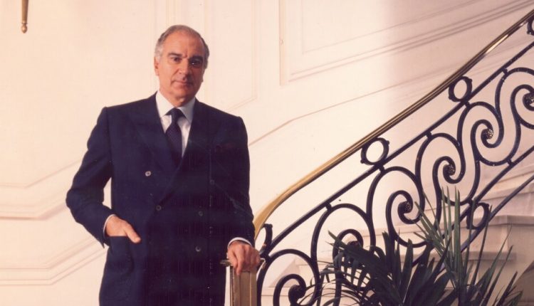 Mariano Puig, Scion of a Spanish Fashion House, Dies at 93