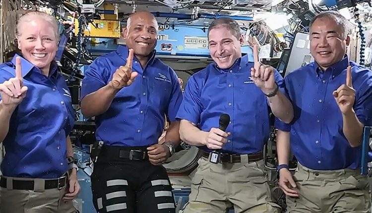 How to Watch SpaceX Splashdown With 4 Astronauts