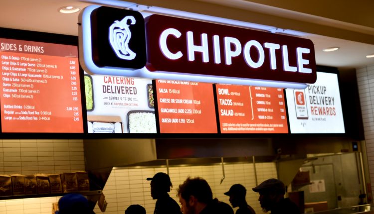 Chipotle to hike wages, debut referral bonuses amid tight labor market