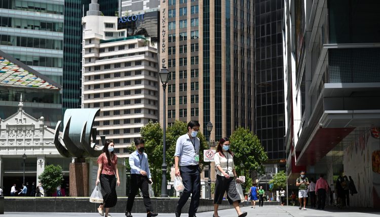 Singapore to shut schools as coronavirus cases rise